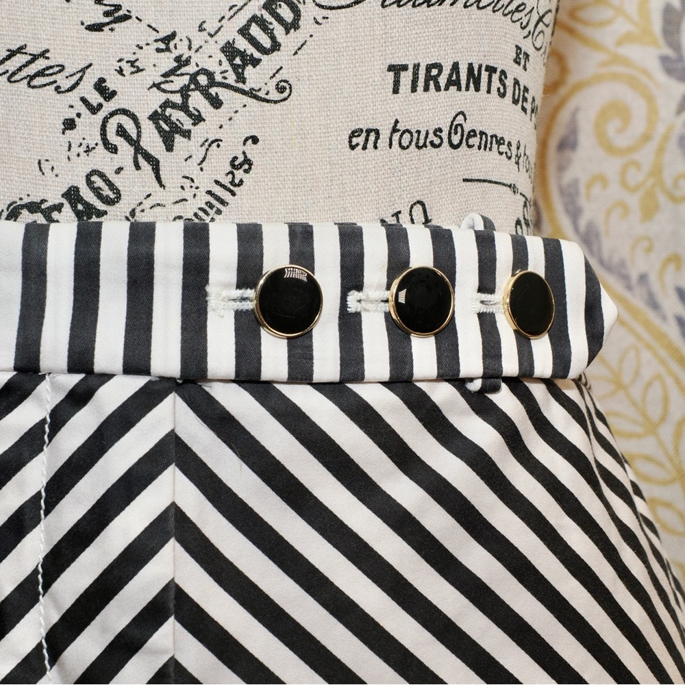 J.Crew Black and White Striped Cotton/Spandex Mini Skirt - Size 8 - Picture 3 of 8